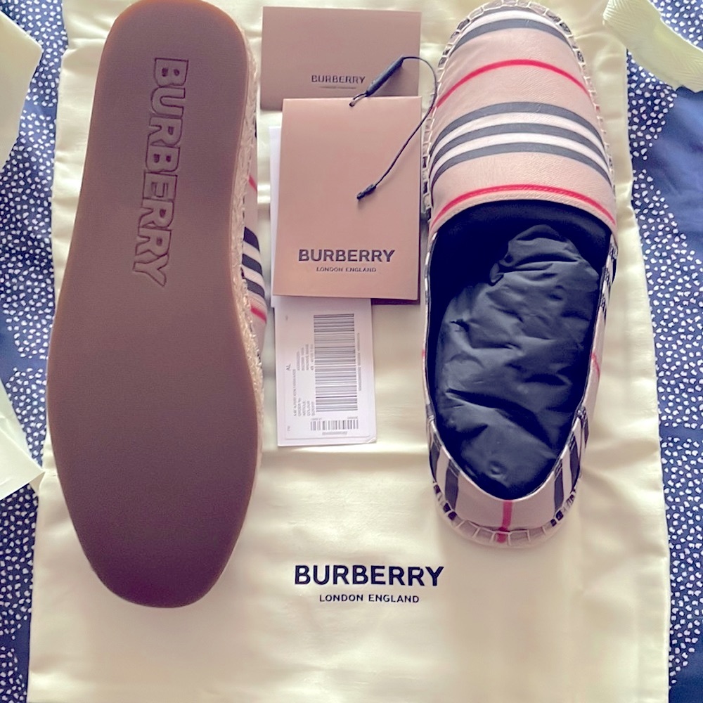 ‼️BRAND 🆕🆕🆕 ⭐️Never Worn⭐️Icon Stripe Burberry Espadrille’s Unisex‼️